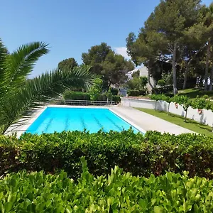 casa-de-los-pinos-cala-la-mora.catalonia-hotels.com/